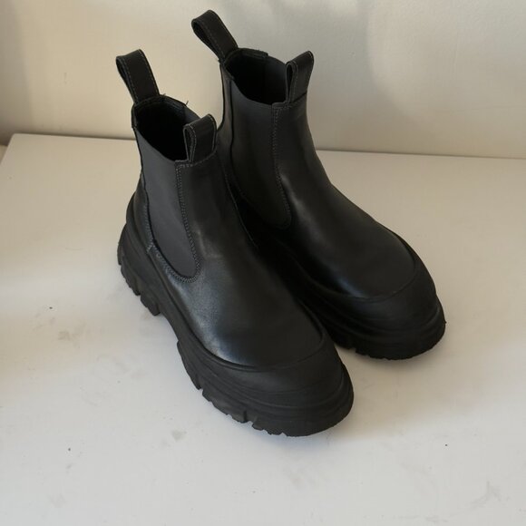 Sofie D'oore Fabulous Boots - Picture 3 of 9